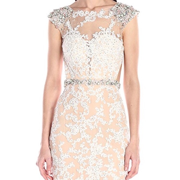 Dress - Picture 3 of 3